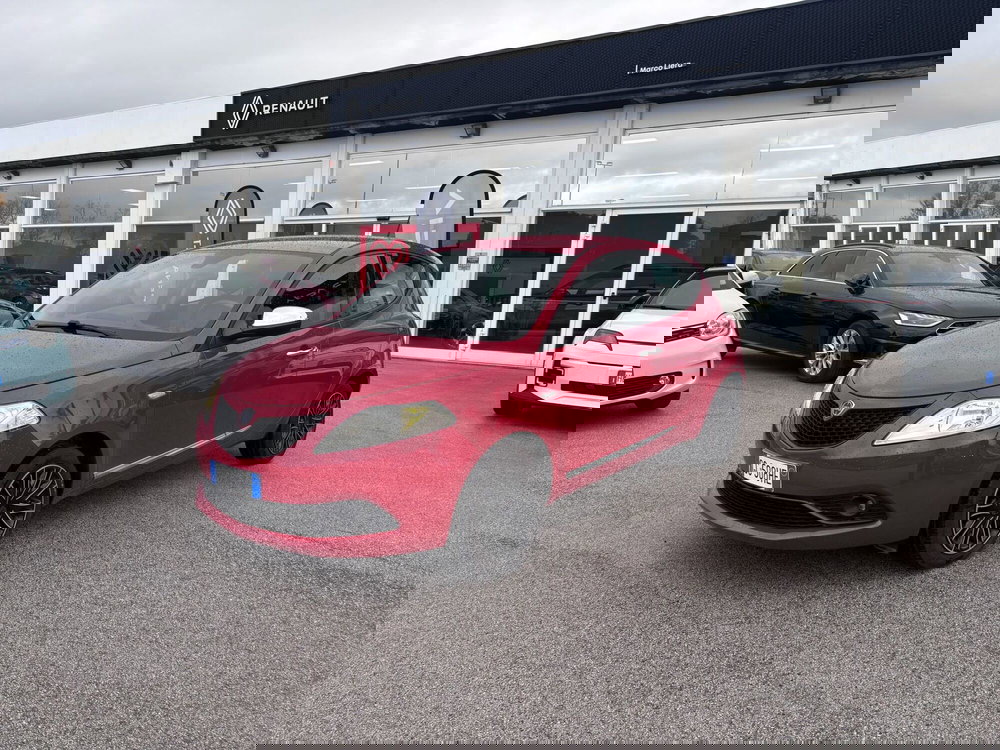 Lancia Ypsilon usata a Ancona