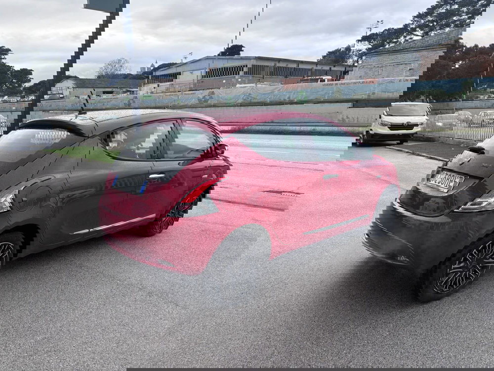 Lancia Ypsilon usata a Ancona (5)