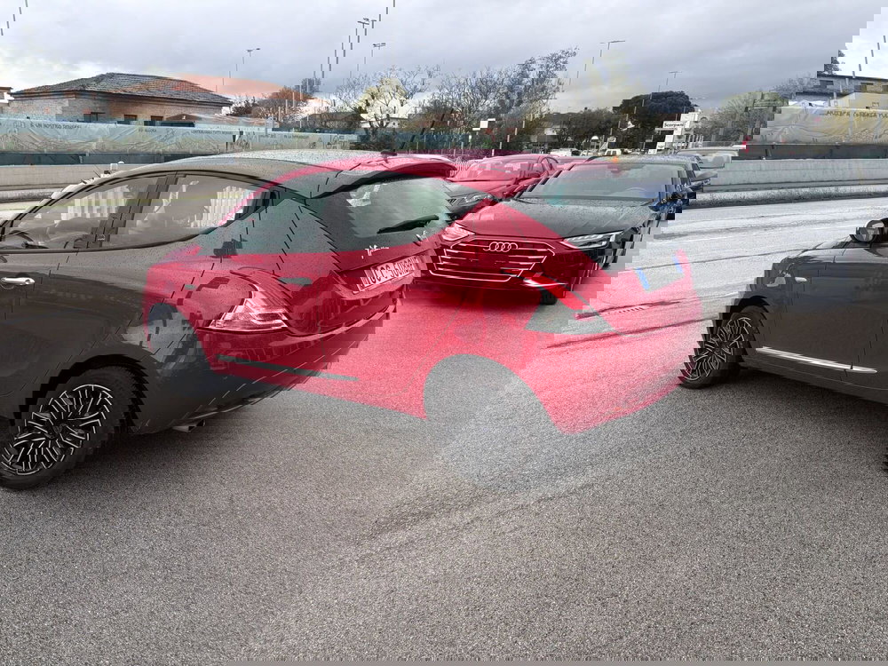 Lancia Ypsilon usata a Ancona (7)