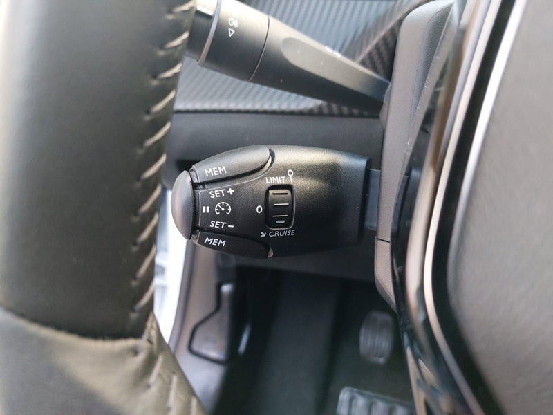 Peugeot 208 usata a Pavia (10)