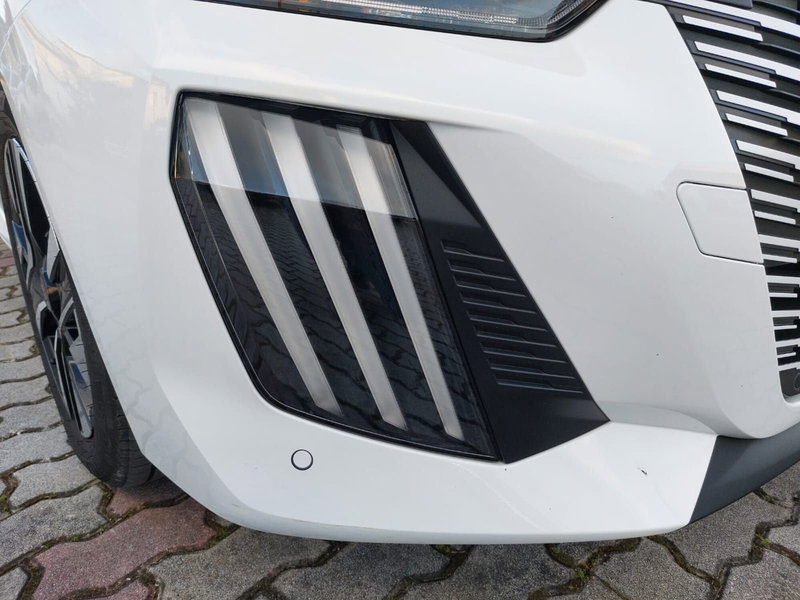 Peugeot 208 usata a Pavia (13)