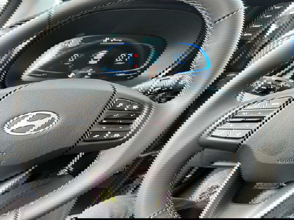 Hyundai i10 nuova a Latina (14)