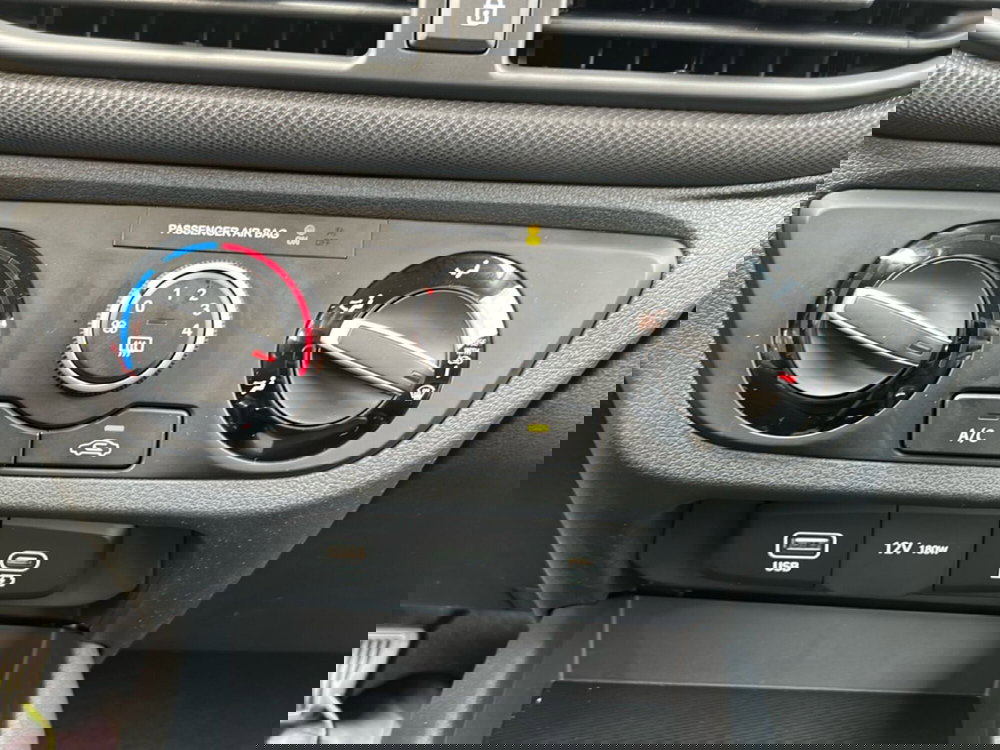 Hyundai i10 nuova a Latina (17)