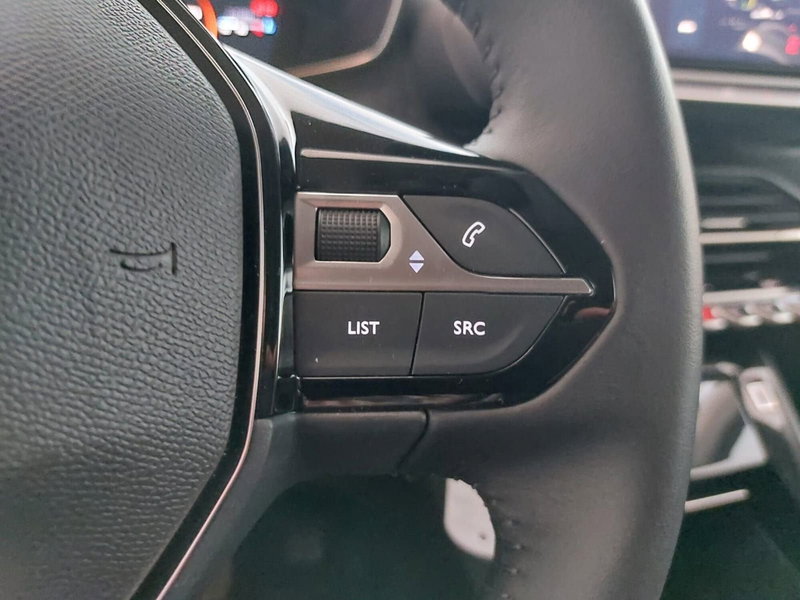 Peugeot 208 usata a Pavia (9)