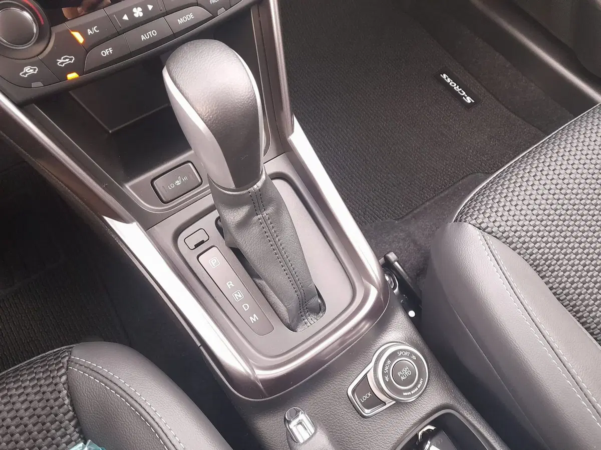 Suzuki S-Cross usata a Chieti (7)
