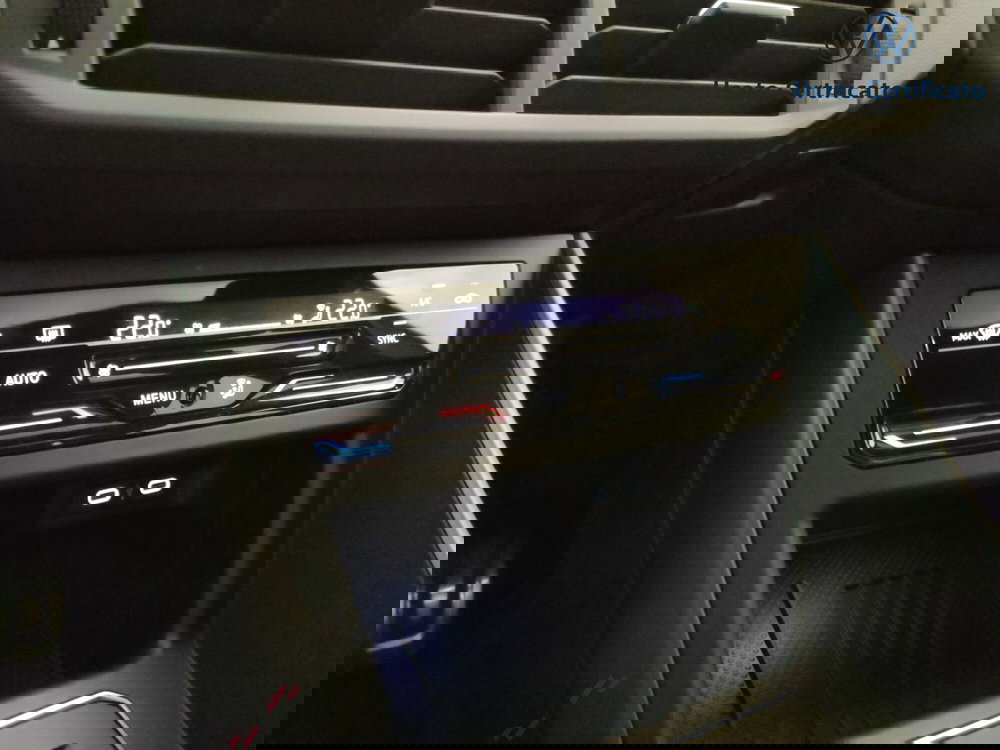 Volkswagen Taigo usata a Varese (14)