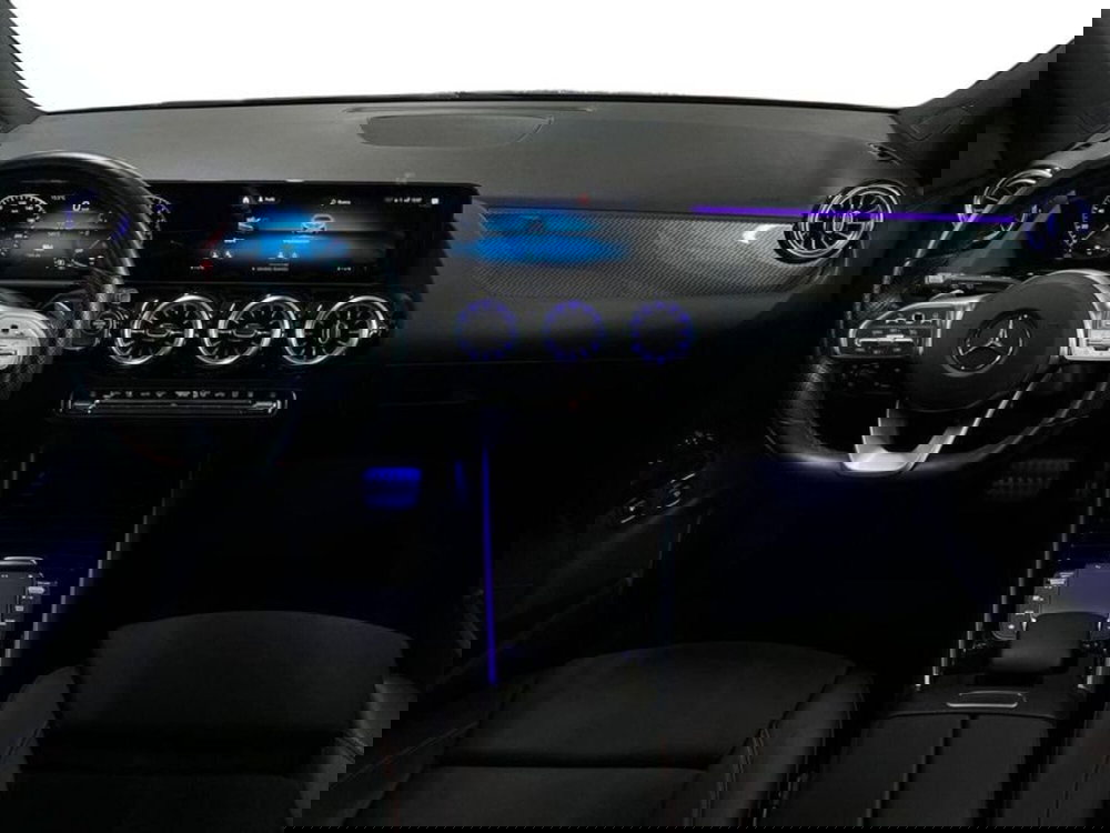 Mercedes-Benz GLA SUV usata a Napoli (10)