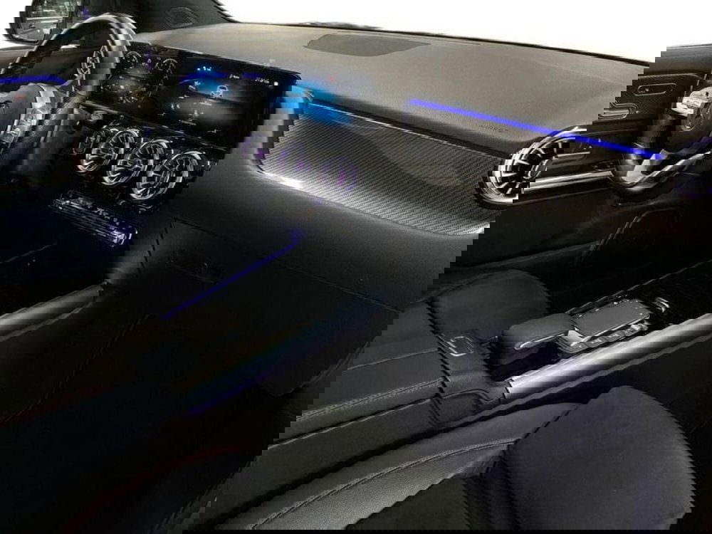 Mercedes-Benz GLA SUV usata a Napoli (12)