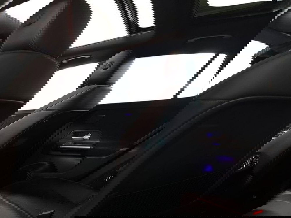 Mercedes-Benz GLA SUV usata a Napoli (15)