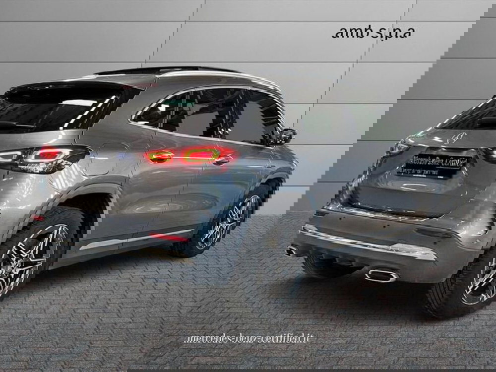 Mercedes-Benz GLA SUV usata a Napoli (2)