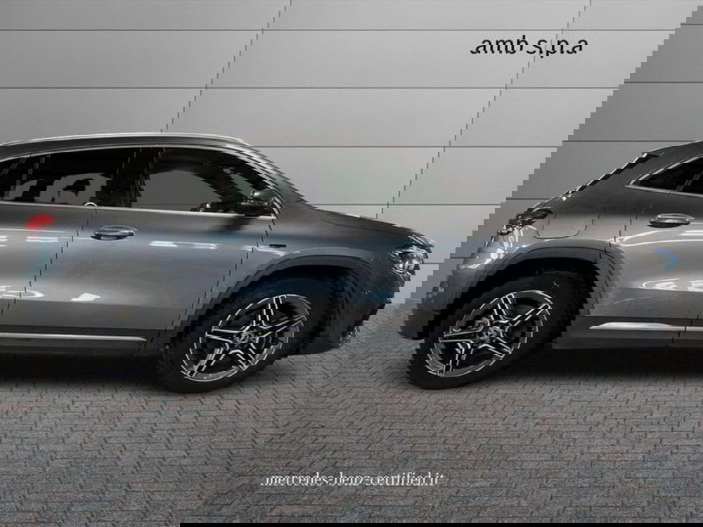 Mercedes-Benz GLA SUV usata a Napoli (5)