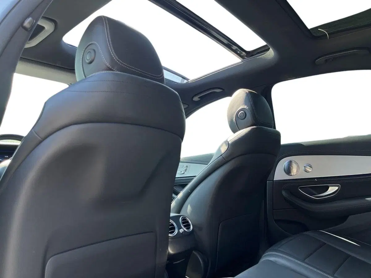 Mercedes-Benz Classe E usata a Napoli (15)