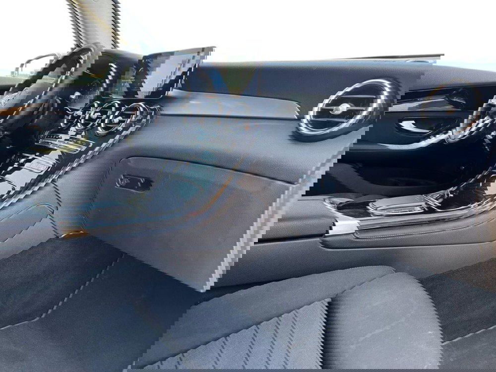 Mercedes-Benz GLC SUV usata a Napoli (15)