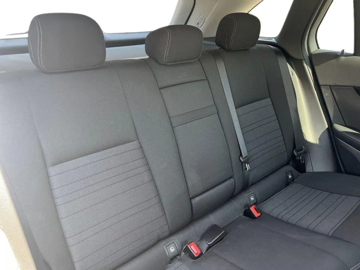 Mercedes-Benz GLC SUV usata a Napoli (16)