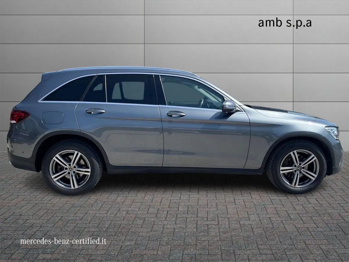 Mercedes-Benz GLC SUV usata a Napoli (5)