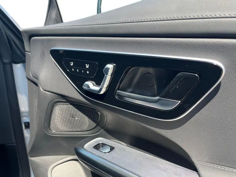 Mercedes-Benz CLE Cabrio usata a Napoli (18)