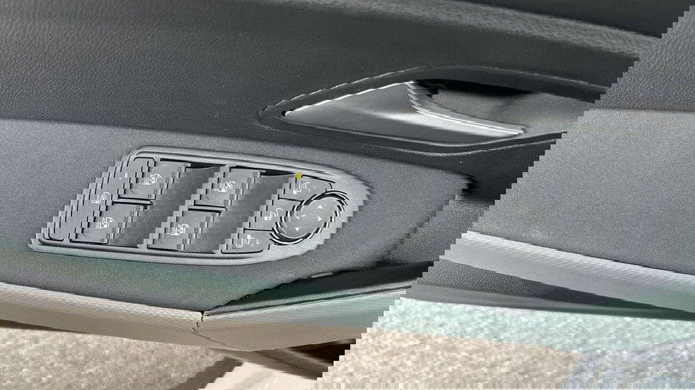 Dacia Duster usata a Padova (15)