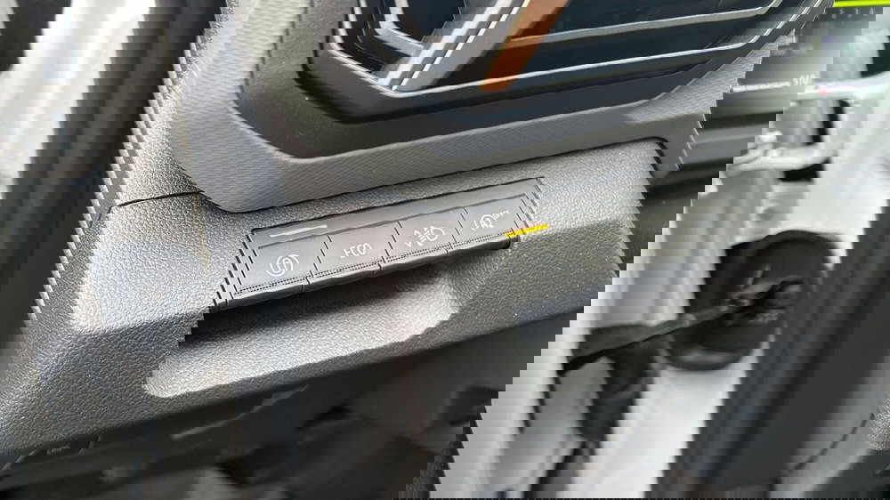 Dacia Duster usata a Padova (16)