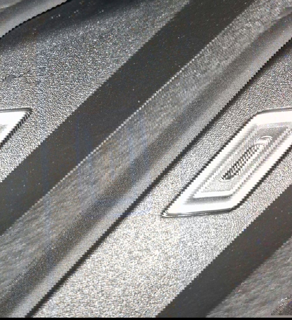 Alfa Romeo Junior usata a Terni (14)