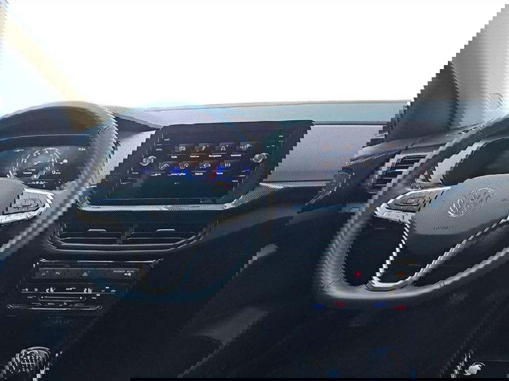 Volkswagen T-Cross usata a Lecco (8)