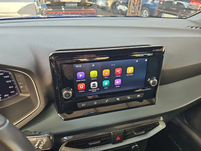 SEAT Arona usata a Lecco (13)