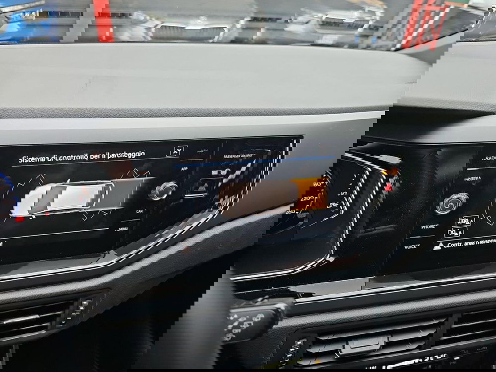 Volkswagen Taigo usata a Lecco (15)