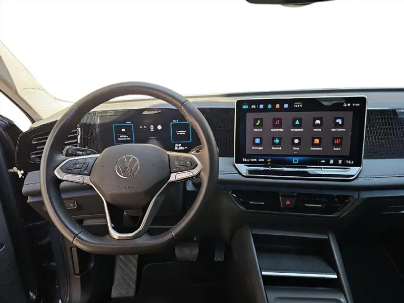 Volkswagen Tiguan usata a Lecco (9)