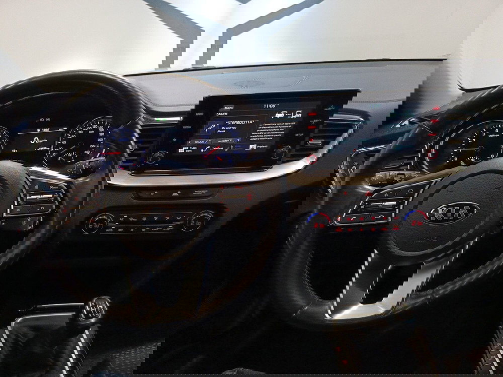 Kia XCeed usata a Varese (11)