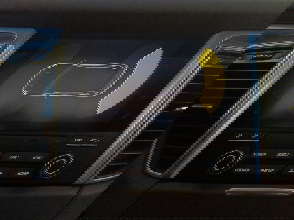 Porsche Macan usata a Varese (16)