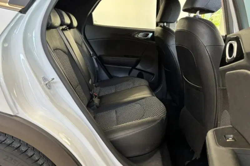 Kia XCeed usata a Latina (10)