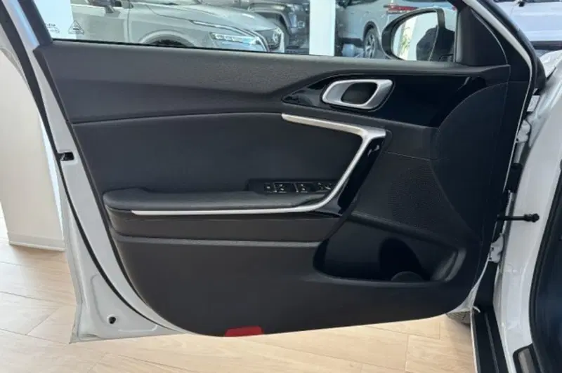 Kia XCeed usata a Latina (12)