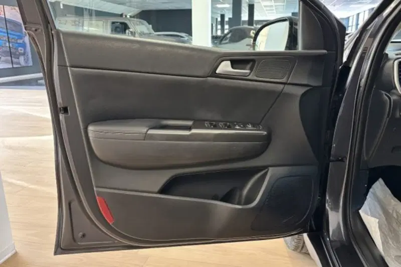 Kia Sportage usata a Latina (12)