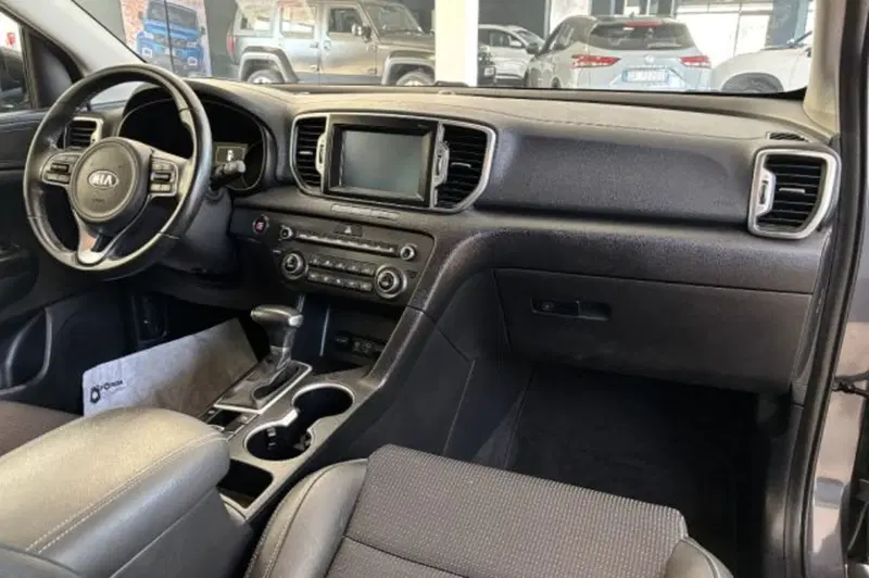 Kia Sportage usata a Latina (9)