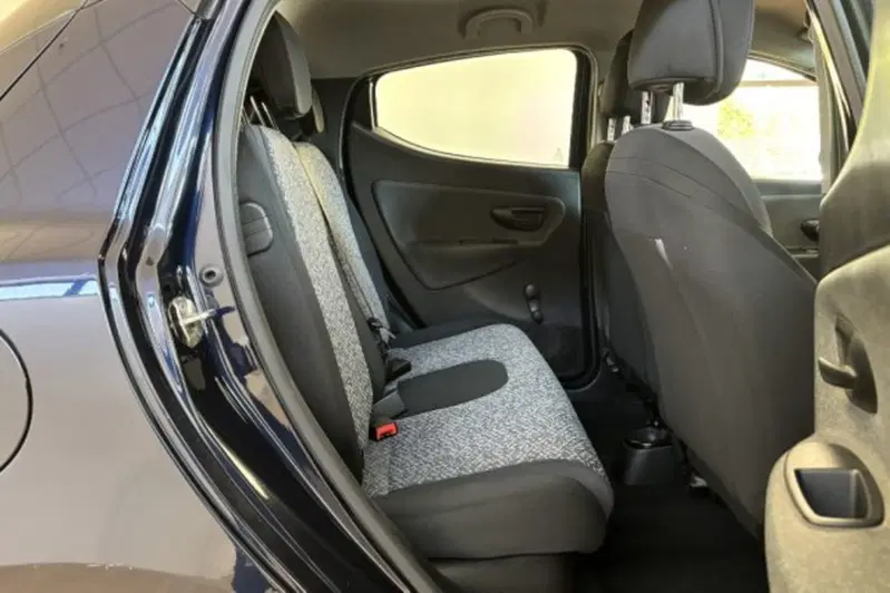 Lancia Ypsilon usata a Latina (10)