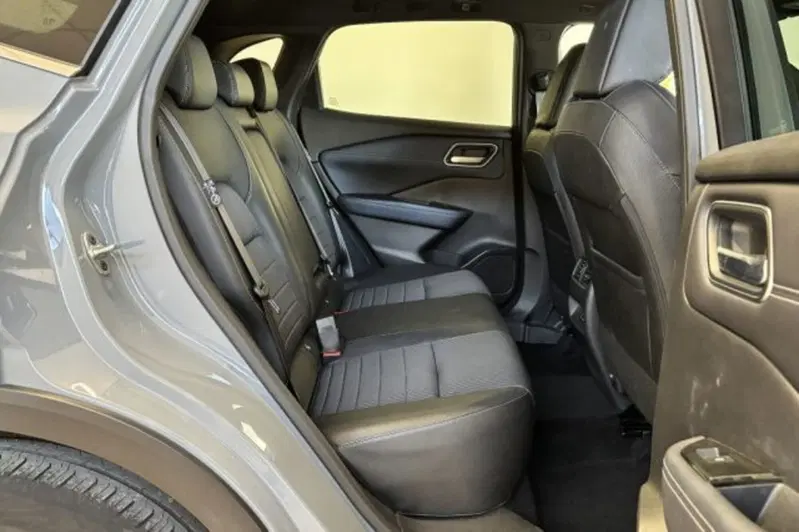 Nissan Qashqai usata a Latina (10)