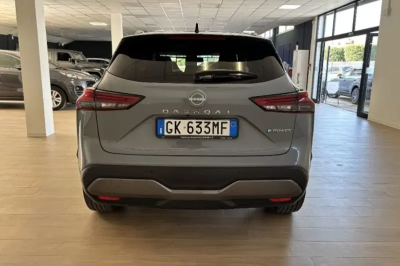 Nissan Qashqai usata a Latina (6)