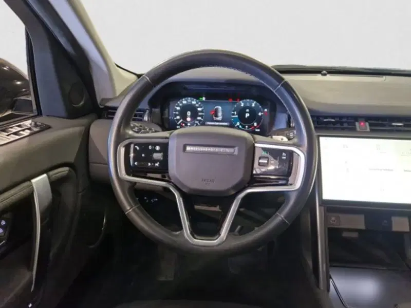 Land Rover Discovery Sport usata a Livorno (17)