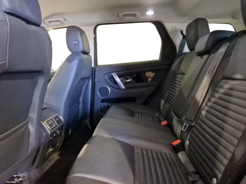 Land Rover Discovery Sport usata a Livorno (18)