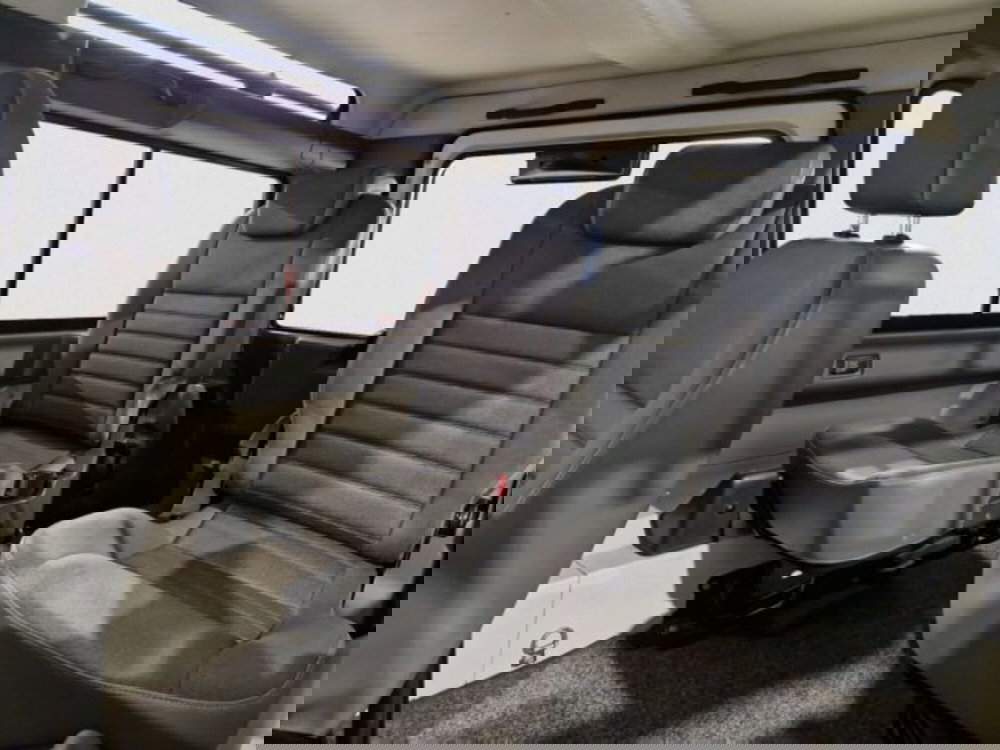 Land Rover Defender usata a Livorno (14)