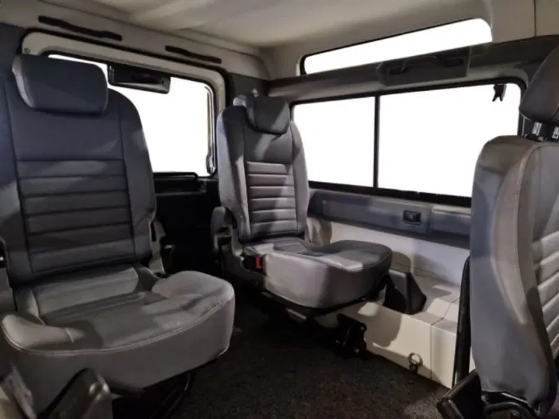 Land Rover Defender usata a Livorno (14)