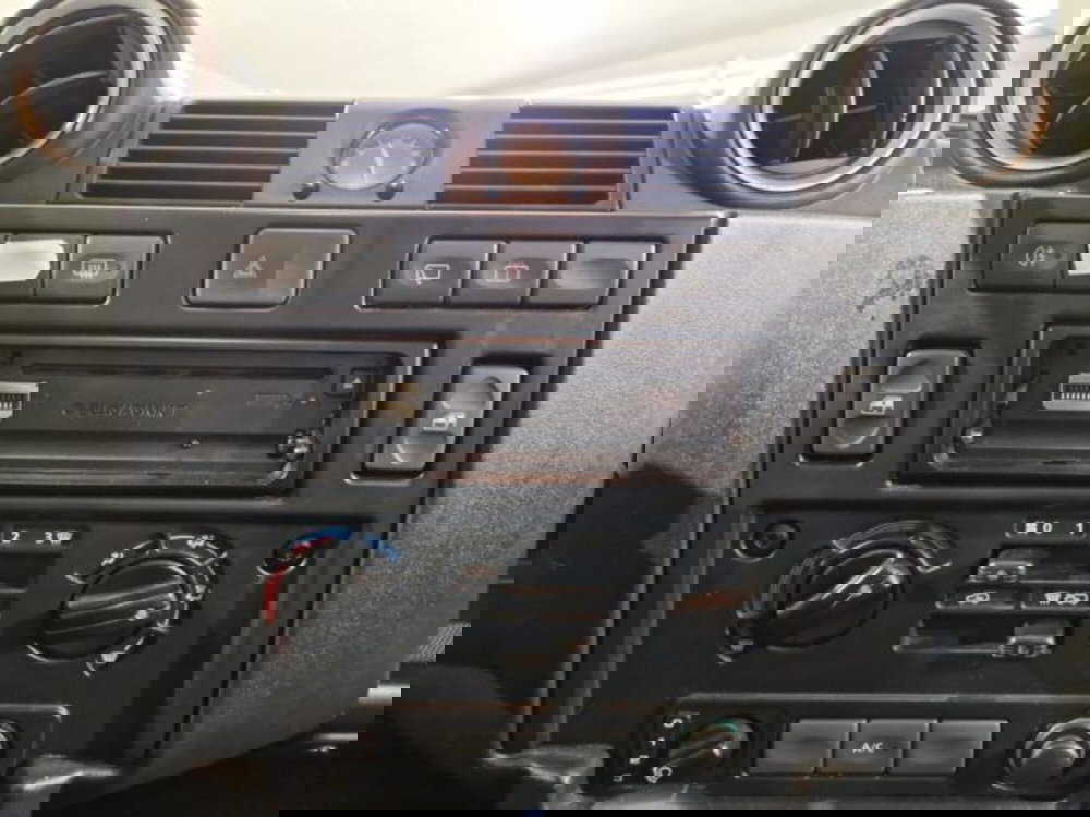 Land Rover Defender usata a Livorno (20)