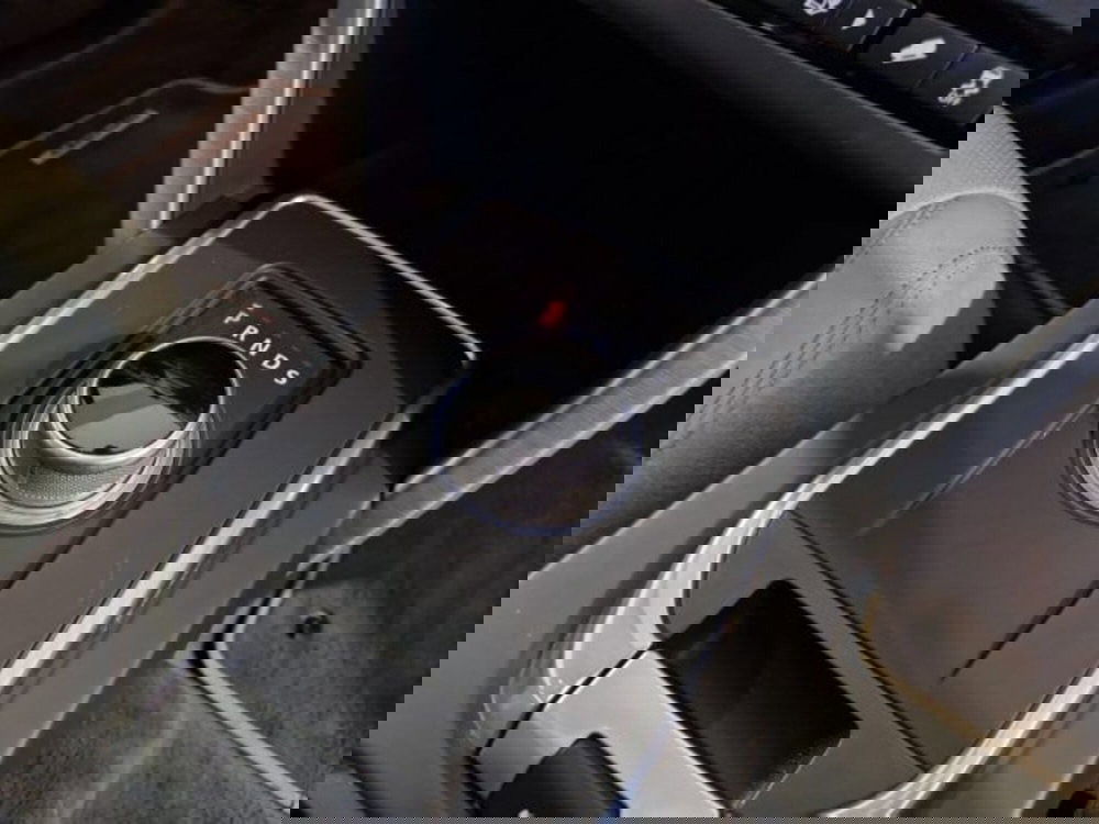 Land Rover Discovery Sport usata a Livorno (20)