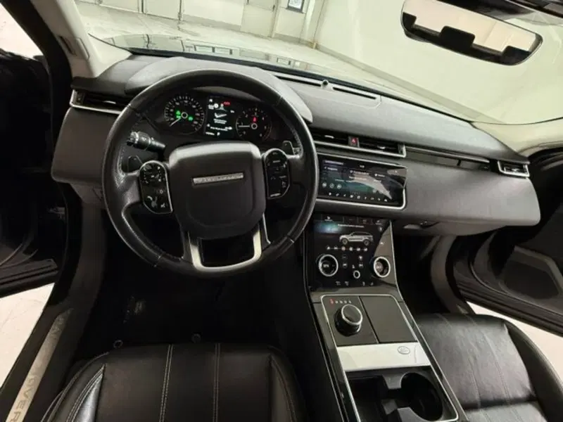 Land Rover Range Rover Velar usata a Livorno (10)