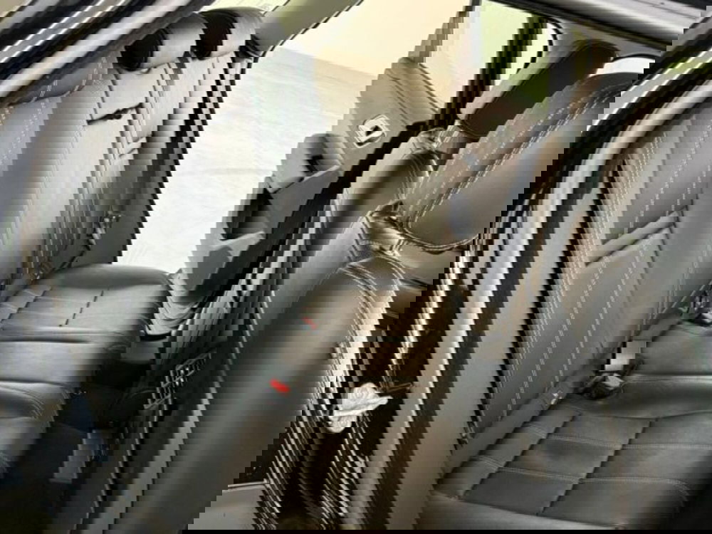 Land Rover Range Rover Velar usata a Livorno (12)