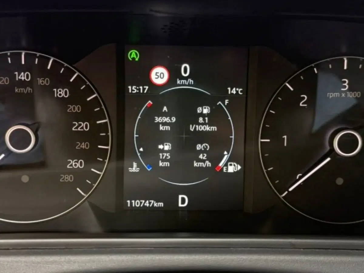 Land Rover Range Rover Velar usata a Livorno (14)