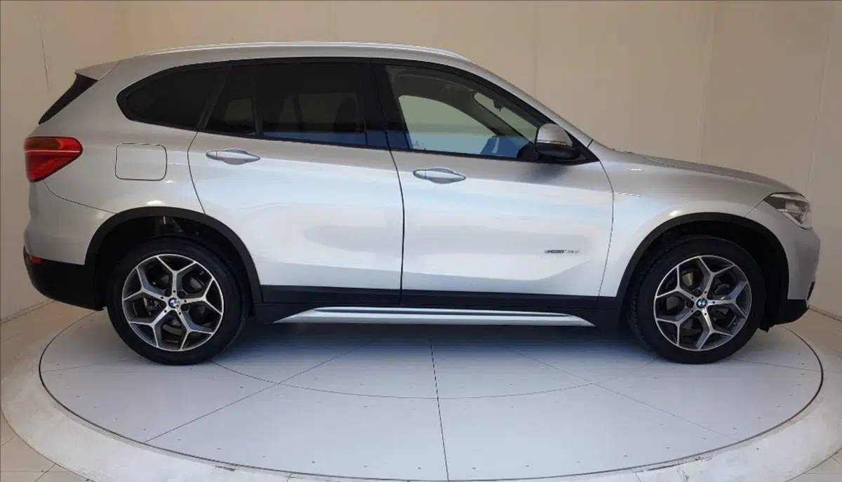 BMW X1 usata a Lucca (7)