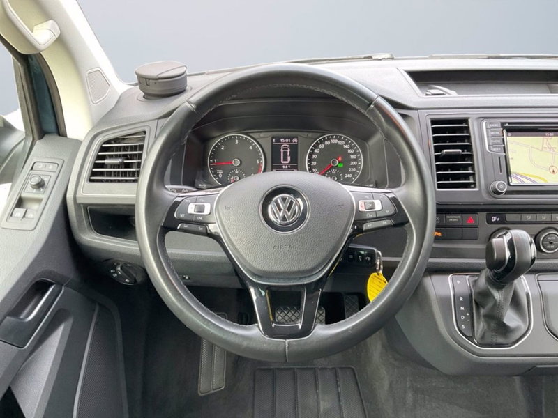 Volkswagen Multivan usata a Milano (13)