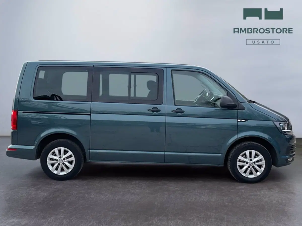 Volkswagen Multivan usata a Milano (4)