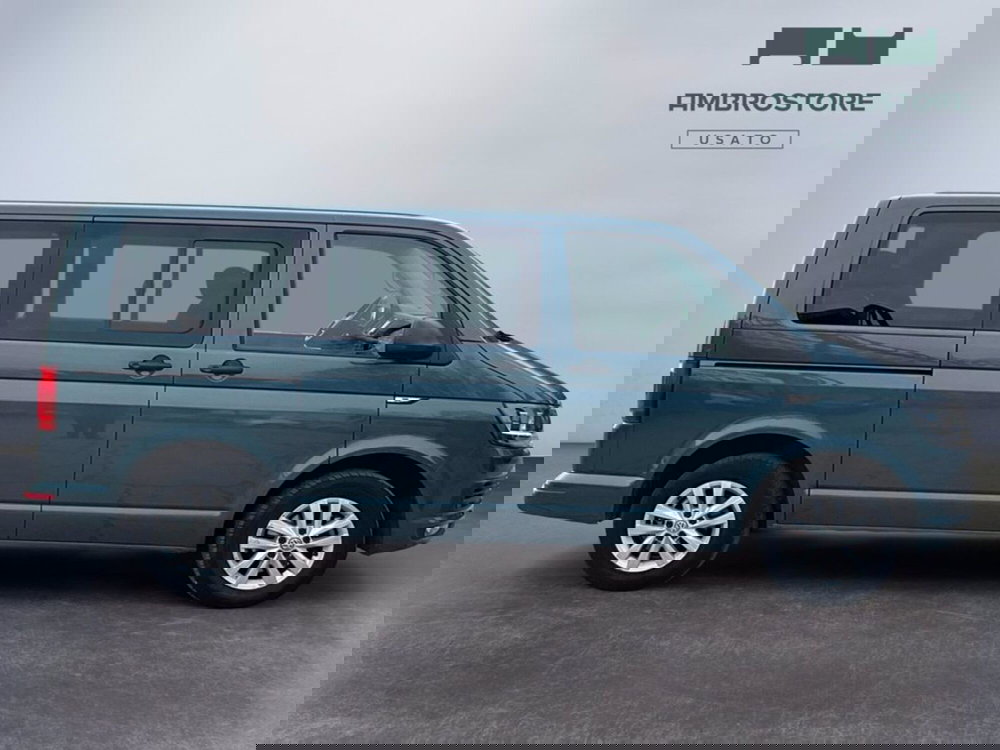 Volkswagen Multivan usata a Milano (4)