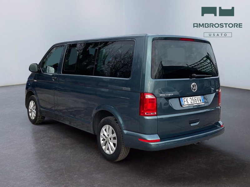 Volkswagen Multivan usata a Milano (7)